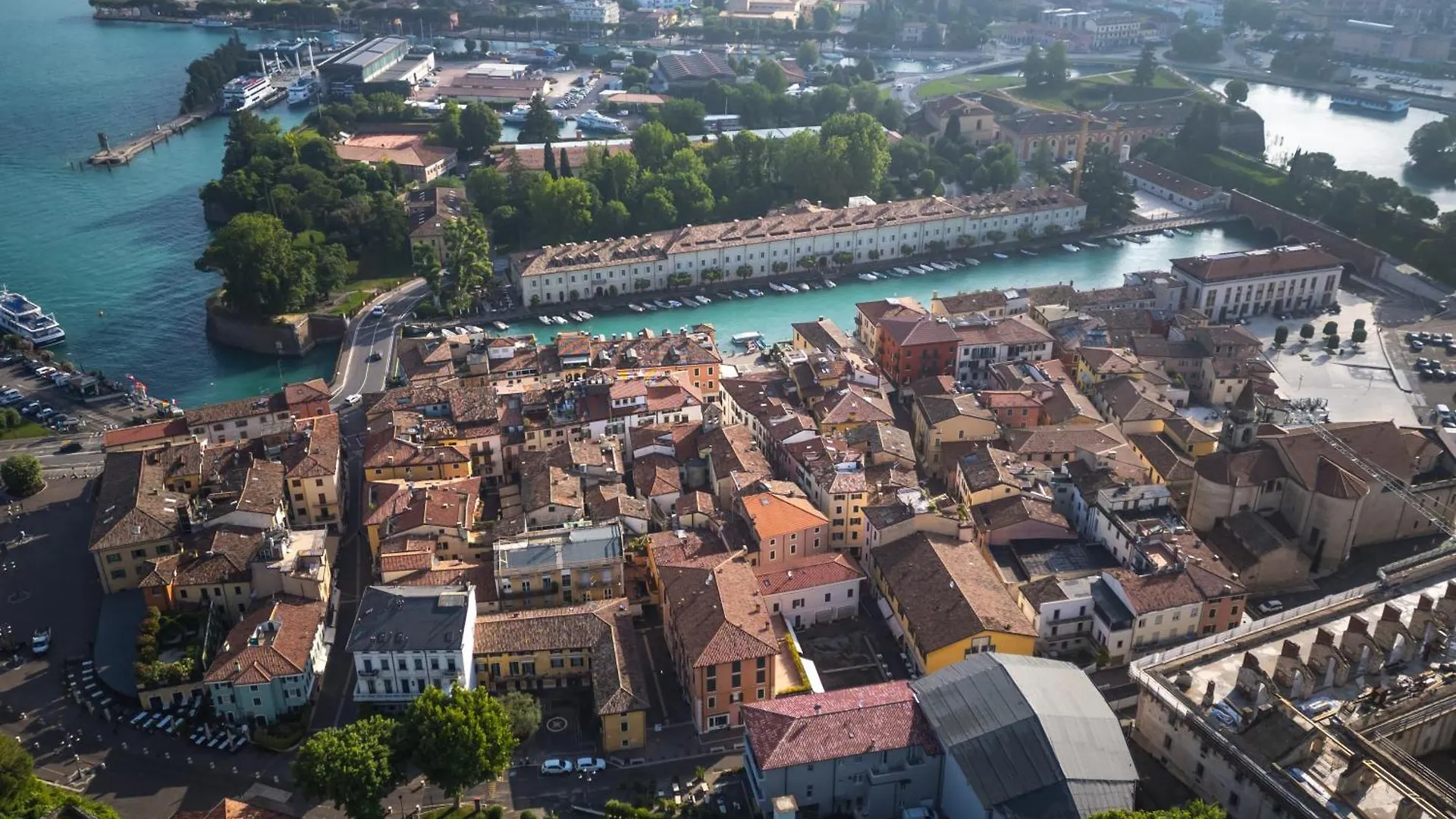 Residenza Porta Brescia Villa Peschiera del Garda 0*,  Italien