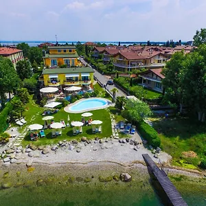 https://hotel-la-rondine.it-lombardy.com
